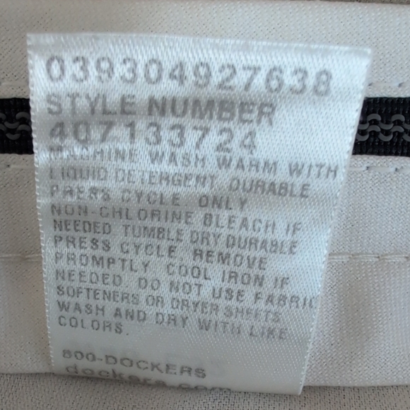 Dockers Golf Men's Khaki Chino Dress Pants 40 x 32               P176 - Picture 12 of 12